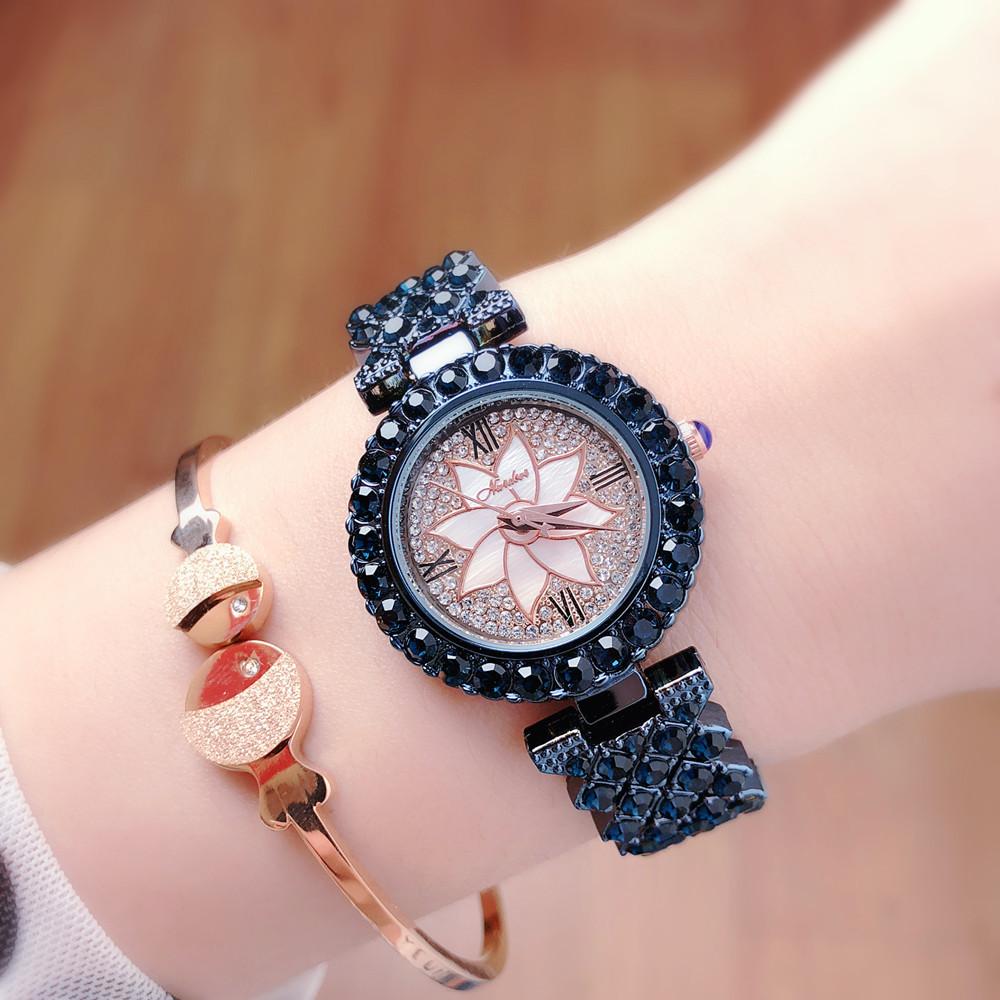 Fashion Trend Counter Watch Women'S Bracelet Diamond Fashion Watch Quartz Small Waterproof Women'S Watch