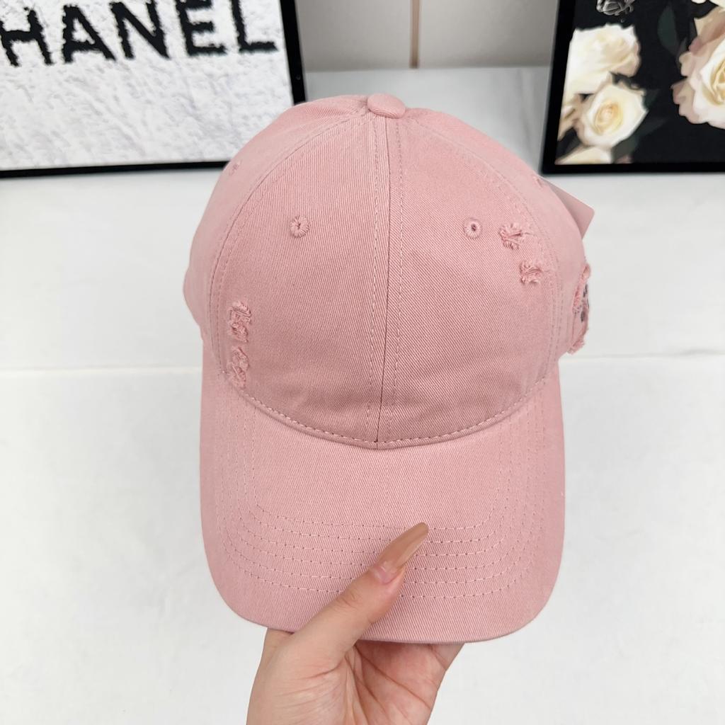 Baseball cap, ripped old peaked cap, hat for women 2025 fashion trend, wide brim, big face, small face