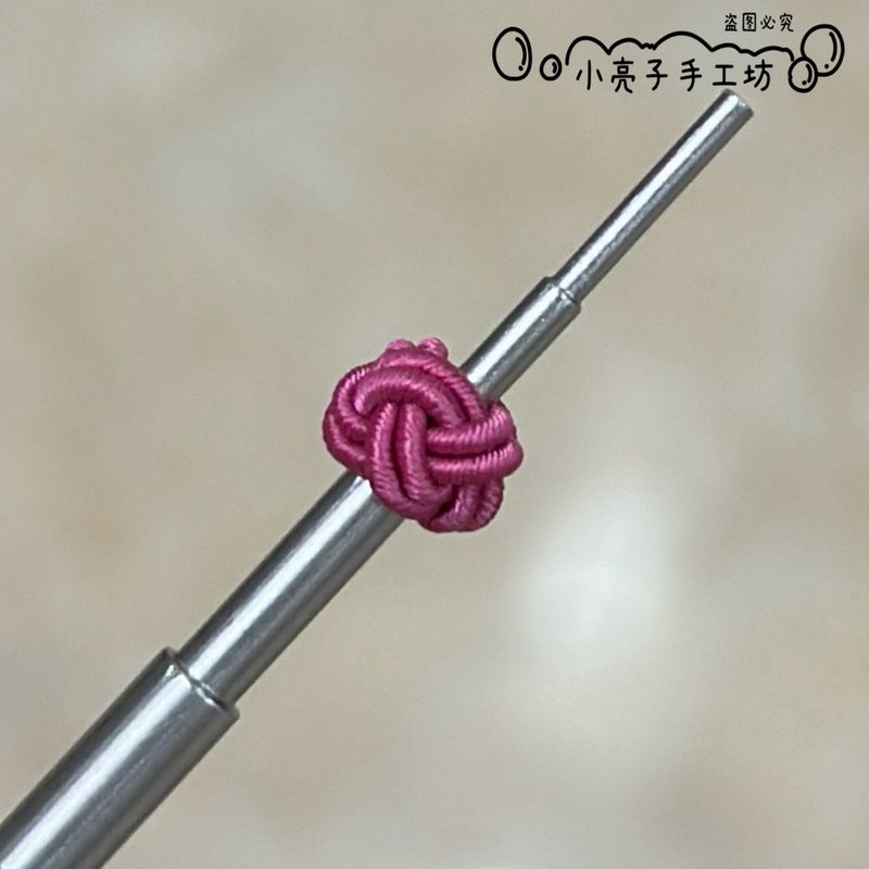 

Ручная работа Узел ананас Ремень для переноски DIY Аксессуары Готовый спиральный разделитель Трехслойный узел ананас DIY Материал в наличии Подарок Double layer color (3mm hole)