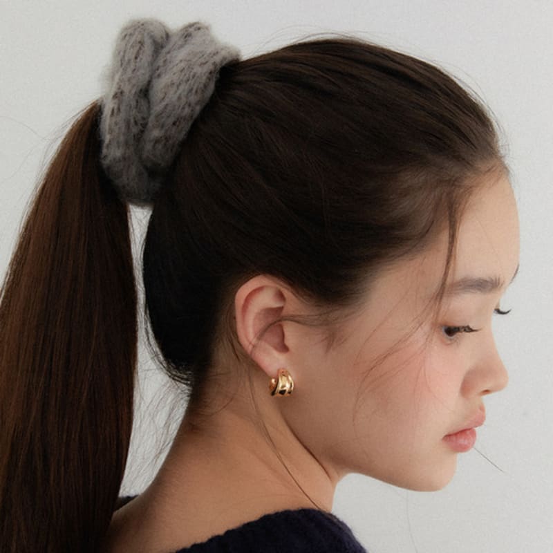 OVLA Hairy Bokashi Scrunchie_2color HS016