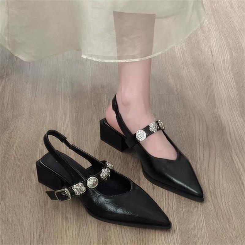 Fashion French Pointed Sandals Womens 2025 Summer New Fashion Light Mouth Metal One-Word Buckle Casual Womens Shoes