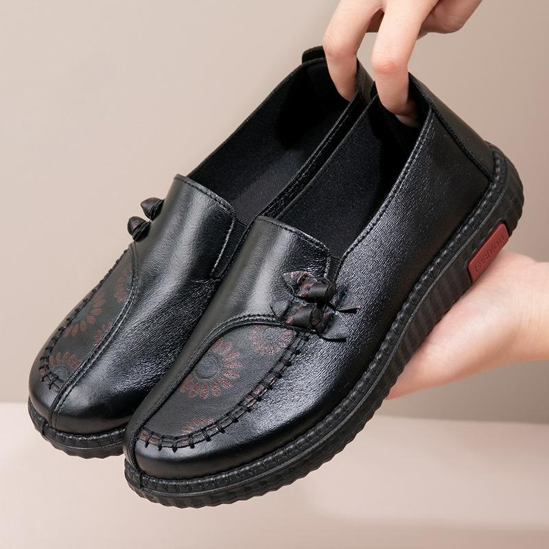 

Весенне-осенние туфли-однопедальки из полиуретановой кожи, женские тканевые туфли в старом Пекине, женские нескользящие туфли на мягкой подошве для мам EU35/CN36 чёрный