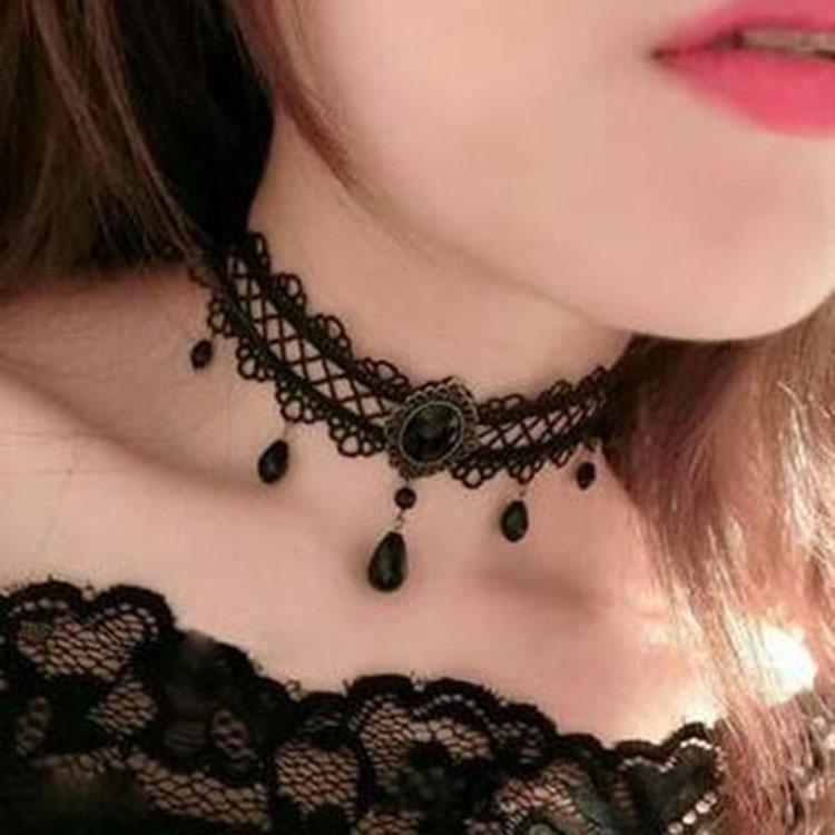 Colier Choker Gotic din Dantelă Neagră - Accesoriu Simplu Punk pentru Femei