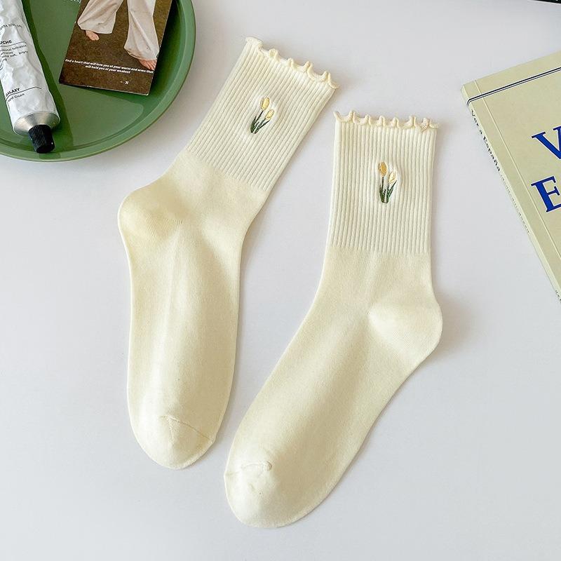 

Женские весенне-осенние тонкие милые носки-гольфы с цветочками и ушками 1 pair кремовый