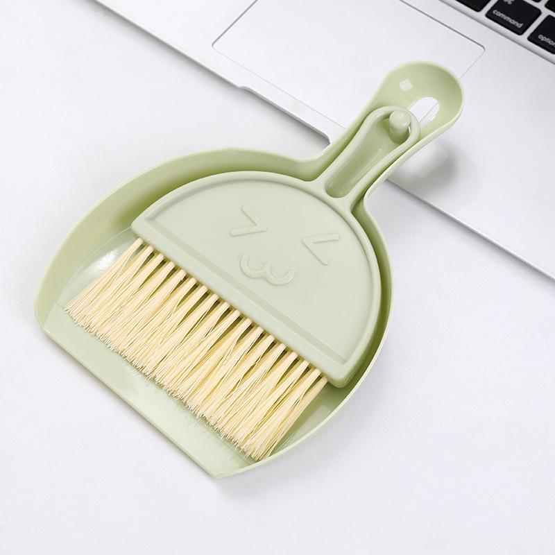 

Мини-набор совок и щетки для уборки дома и клавиатуры