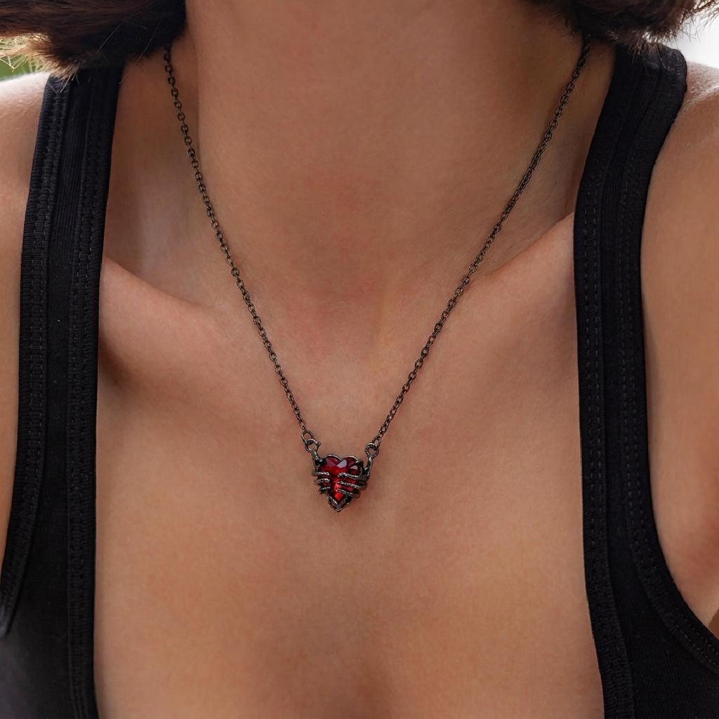 Gothic Punk Skull Claw Heart Pendant Necklace for Women Men Personality Dark Fantasy Geometric Necklace Halloween Jewelry Gifts