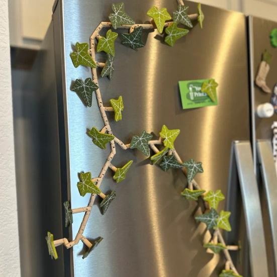 Břečťanové rostliny Samolepky na lednici Realistický design 3D Magnetické břečťanové listy Samolepky na lednici Flexibilní stonky Botanická dekorace