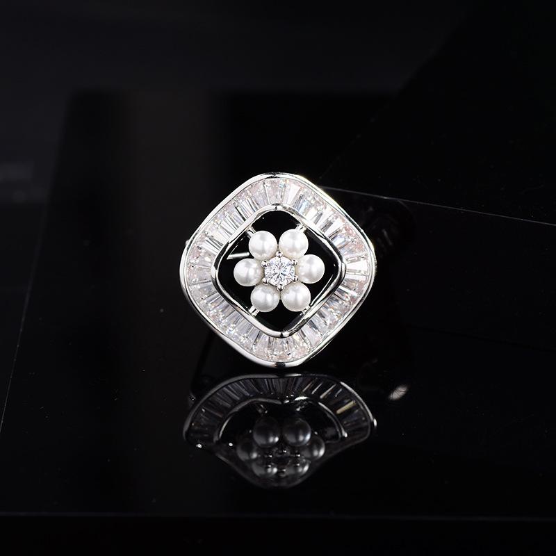 Broșă Elegantă cu Zircon Micro-Incrustat: Accesoriu de bijuterie la modă, potrivit pentru orice ținută, pentru vară