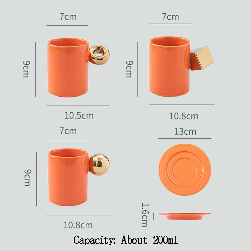Europäisches Luxus Keramik Kaffee Tassen Set mit Goldenem Griff Kleiner runder Untertasse Paare Espresso Tassen Geschenk Kreative Luxus Tasse Untertasse