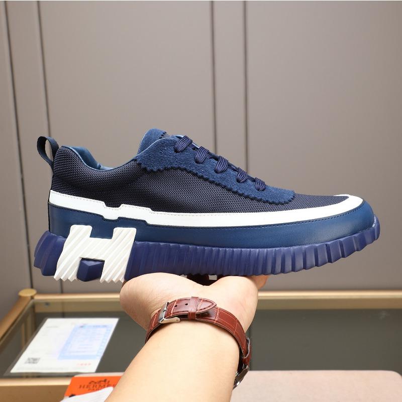 New Fashionable Sports and Leisure Shoes with Low Cut Breathable Comfortable and Lace Up Design for European Stations Trendy Board Shoes for Men