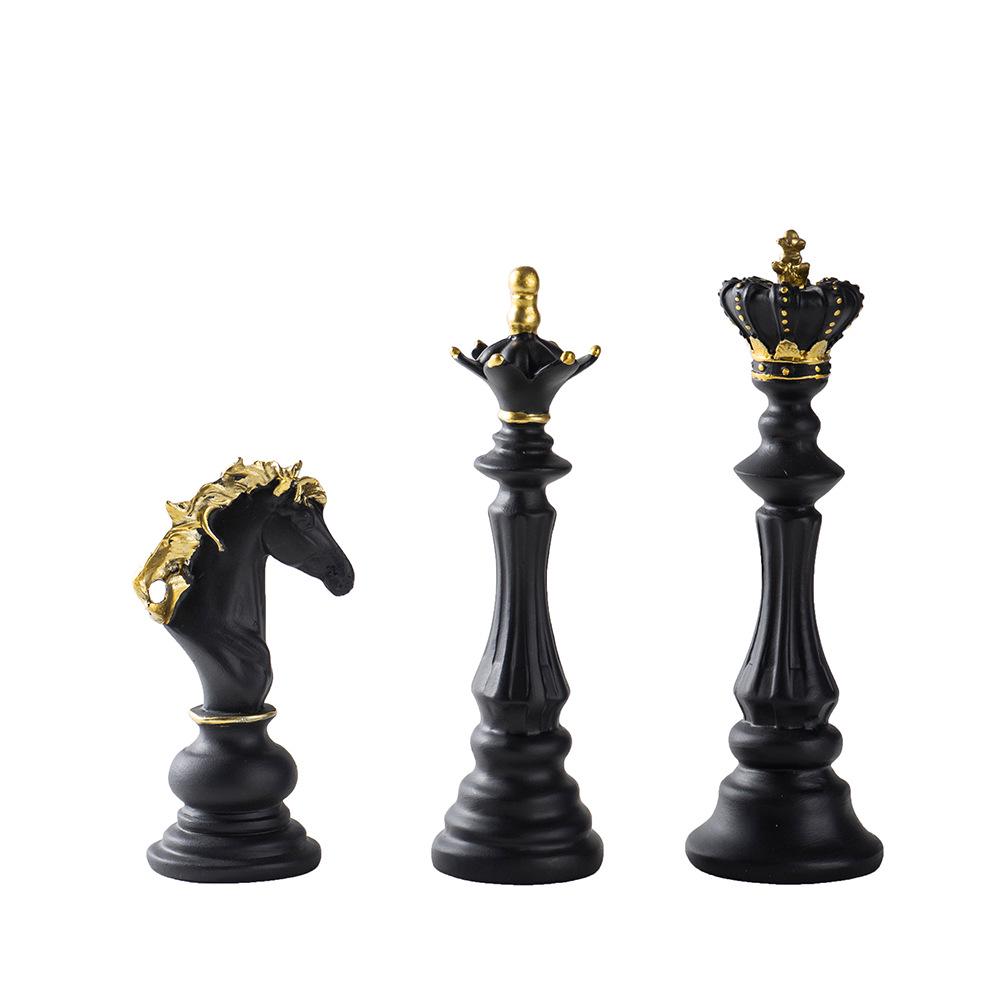 Small International Chess Resin Ornament - Desktop Decor with King, Queen & Horse Pieces