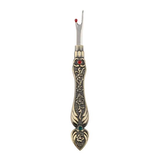 1/2Pcs Seam Thread Remover Vintage Carved Handle Stitch Unpicker Rust-Proof Sharp Ripping Tool Handy Crafting Removing Threads Tools