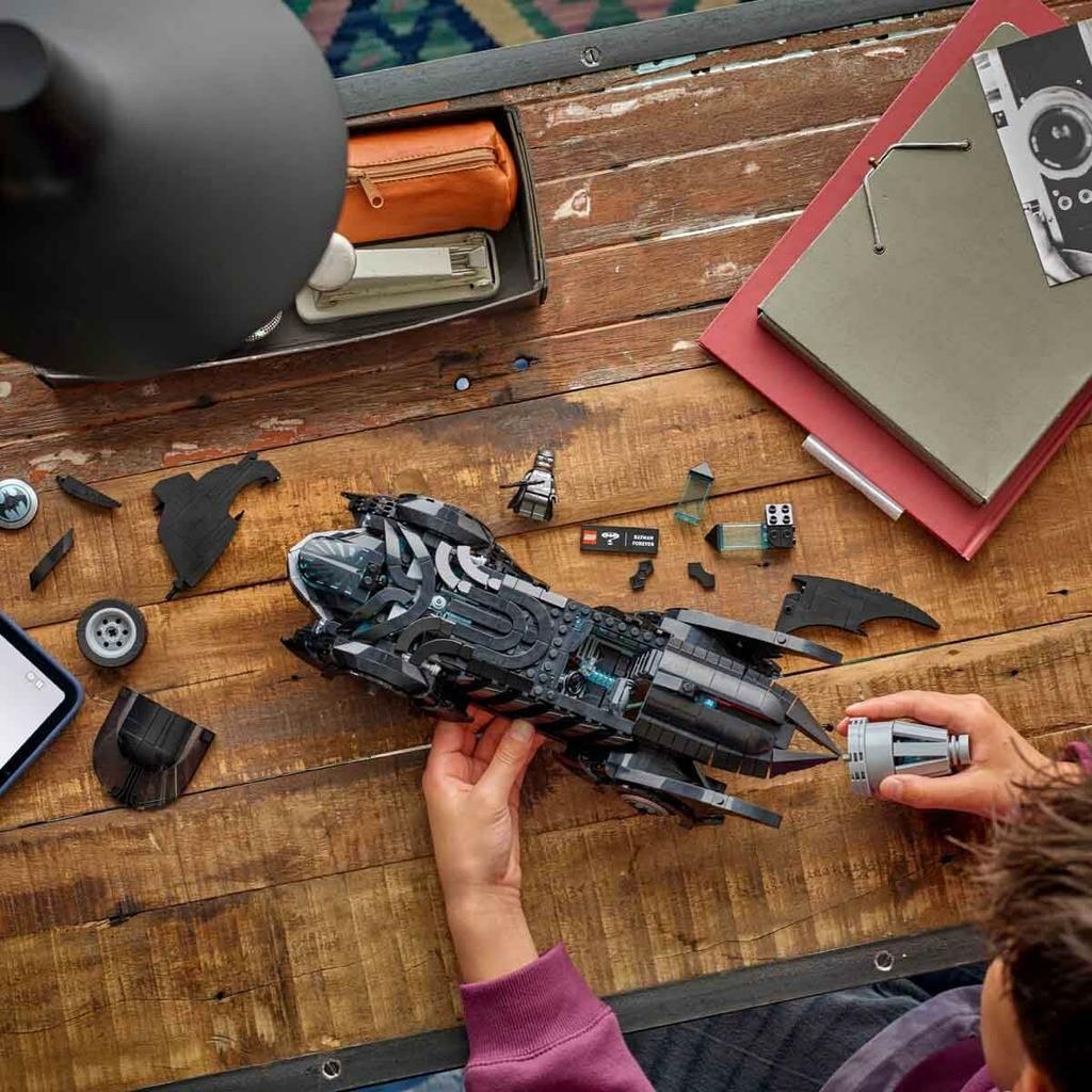 Construction set Lego 76304 Batman Forever Batmobile 909 Pieces