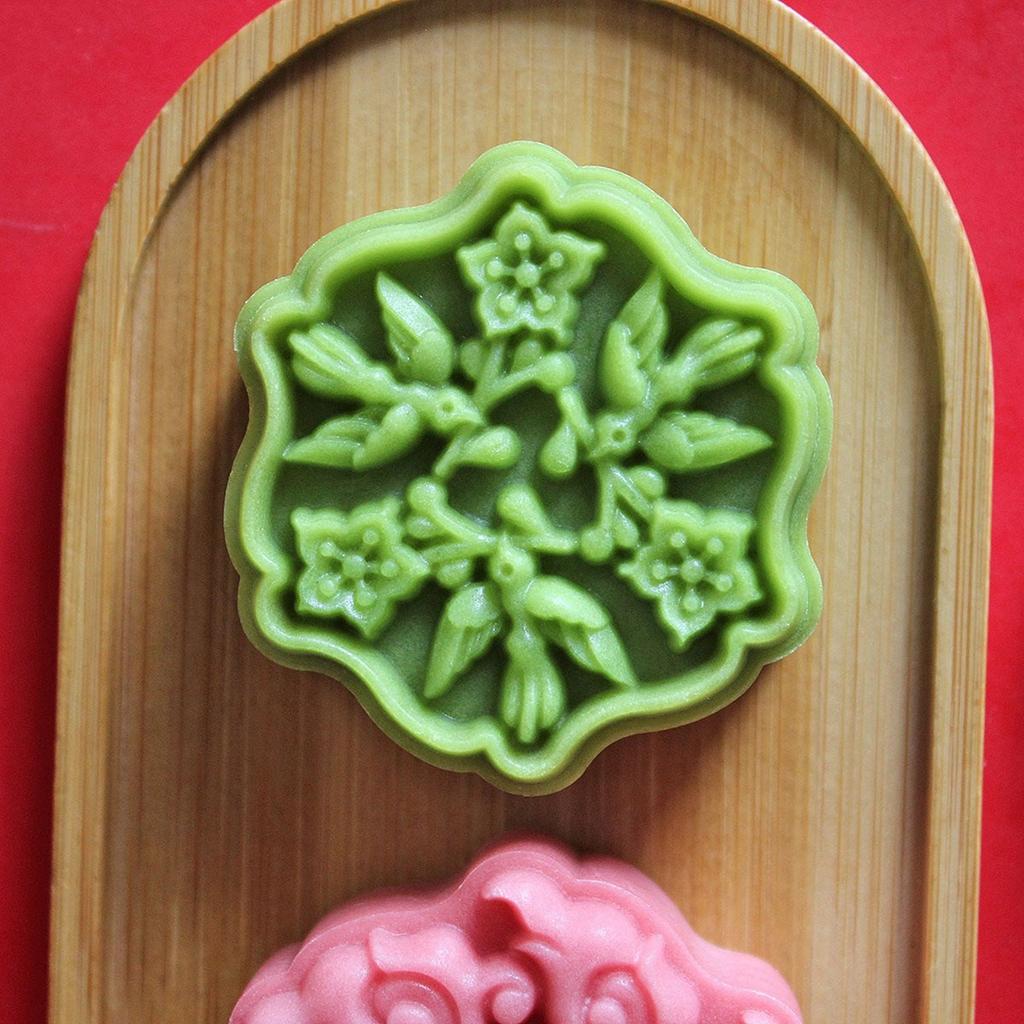 3D Flower Pattern Moon Cake Molds MidAutumn Festival Moon Cake Maker Cookie Stamp Hand Pressure Moon Cake Baking Tool