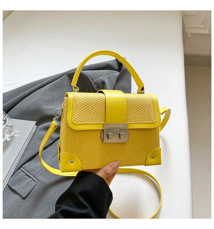 Korean Version Messenger Bag Fashion Handbag 2025 Summer New Niche Personalized Small Square Bag Casual Cute Shoulder Bag