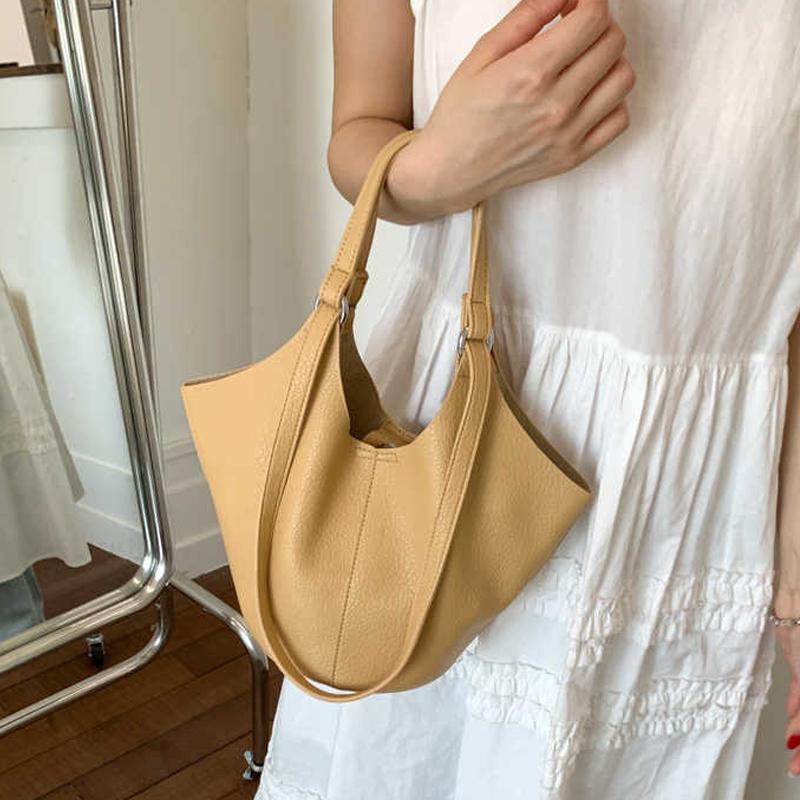 French Style Bucket Bags Women Design Sense Casual Commute One Shoulder Bags Light Luxury Red Bridal Handbags Trend 2026