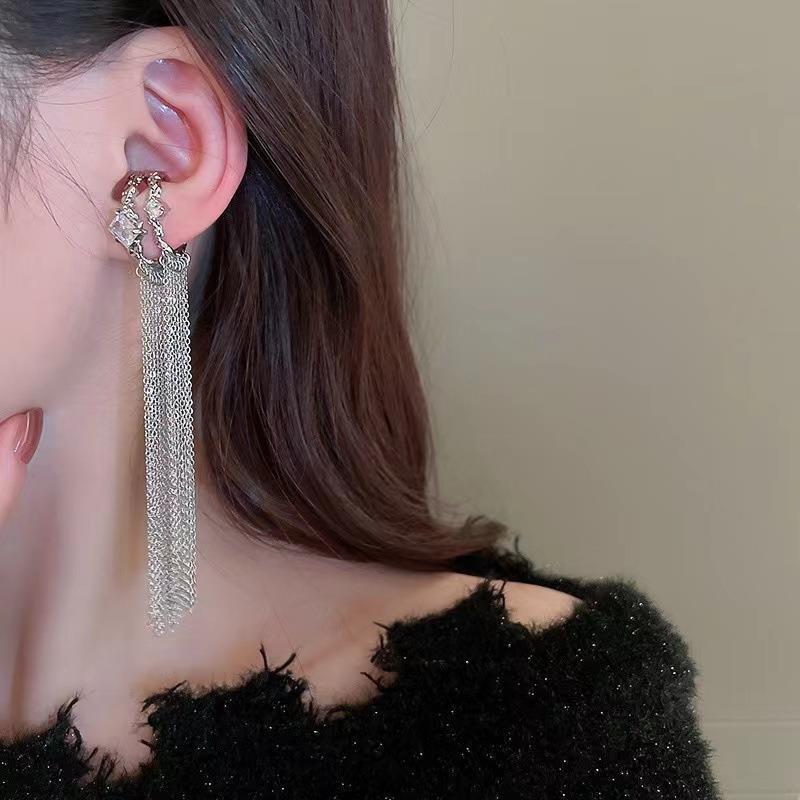 Cold Wind Tassel Long Ear Clips Women'S Light Luxury Niche Earrings Fashion Versatile Personality Temperament Earrings