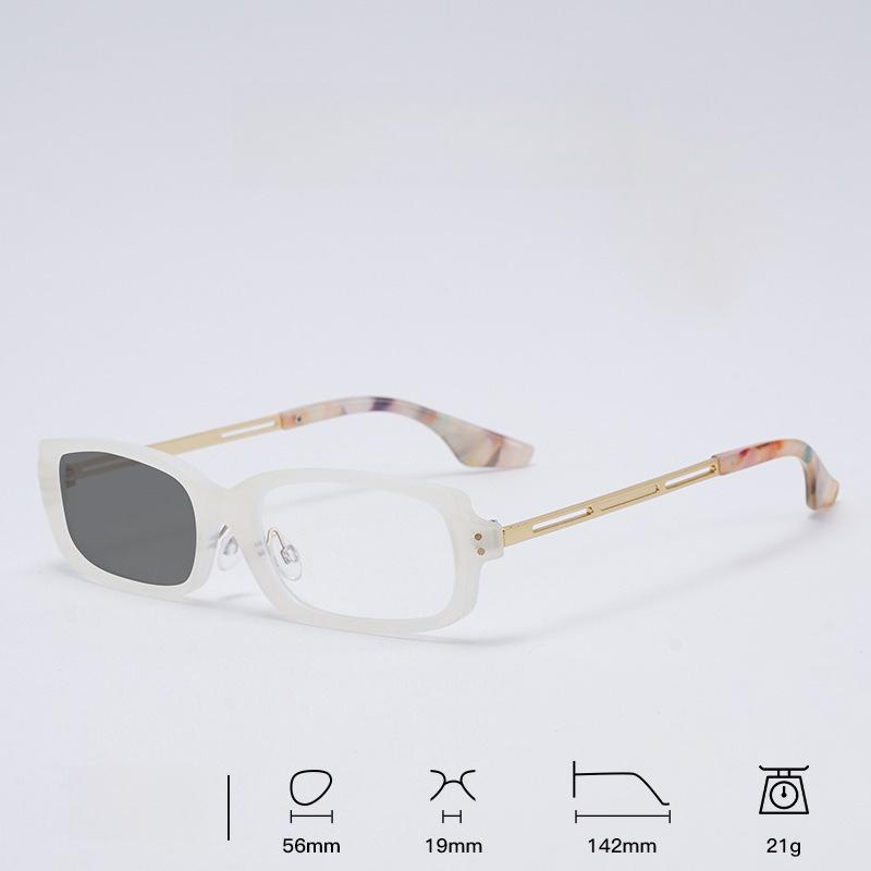 New Vintage-Style Small-Frame Photochromic Presbyopia Glasses for Women Ultra-Lightweight Anti-Blue Light Reading Eyeglasses