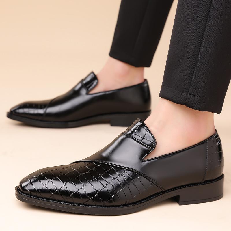 Trend New Men's Pointed Mix Patchwork Patent Leather Casual Shoes Designer Male Formal Wedding Dress Loafers Homecoming Footwear