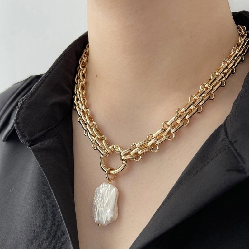 Geometric Square Freshwater Pearls Pendant Choker Chain Necklace Portable for Women Vintage Inspire Baroque Styles