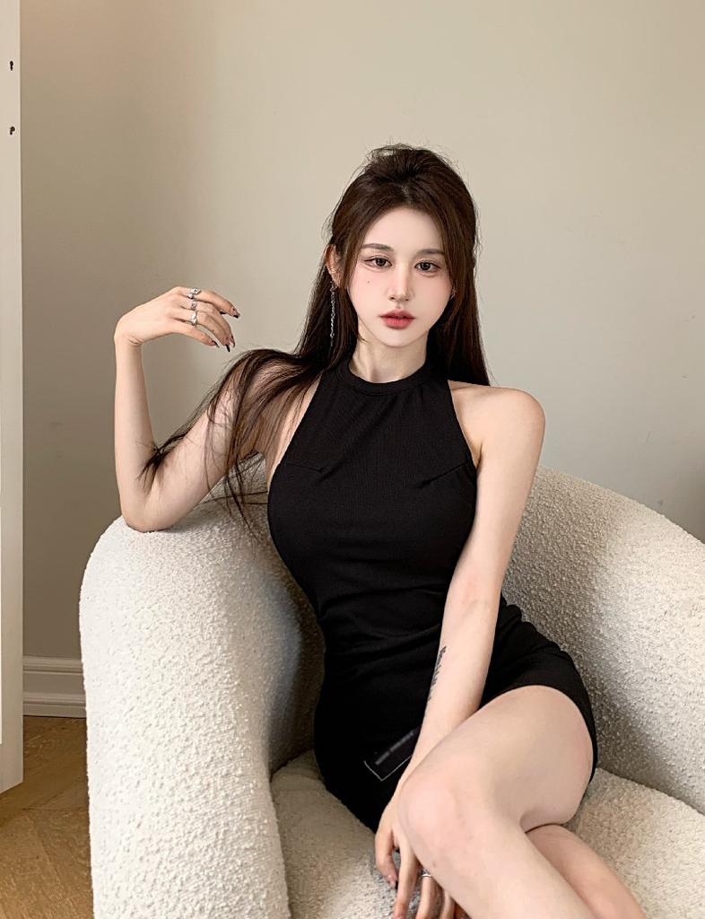 Design Sexy Spice Girl Dress 2026 Summer New Beauty Back Tight Hip Wrap Short Skirt Pure Women's Clothing