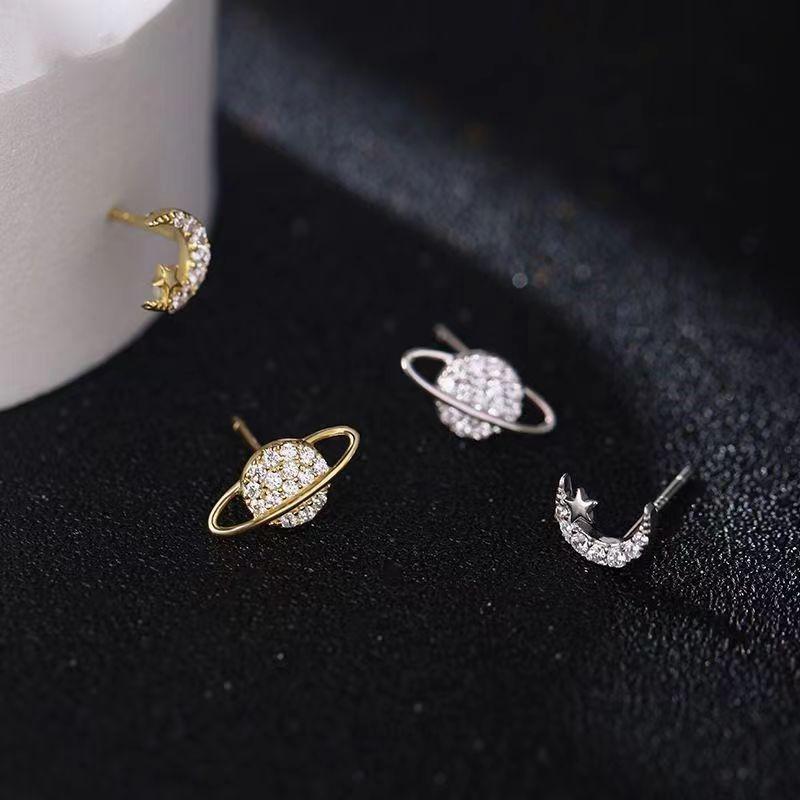Kadınlar İçin Sade Piercing Küpe Uçları Yıldız Ay Zirkon Gümüş Renkli İğneler Tragus Kıkırdak Asimetri Pendiente İnce Takı