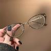 Stylish and Versatile Retro-style Glasses for Women, Anti-blue Light Glasses, High-end Eye Frames.