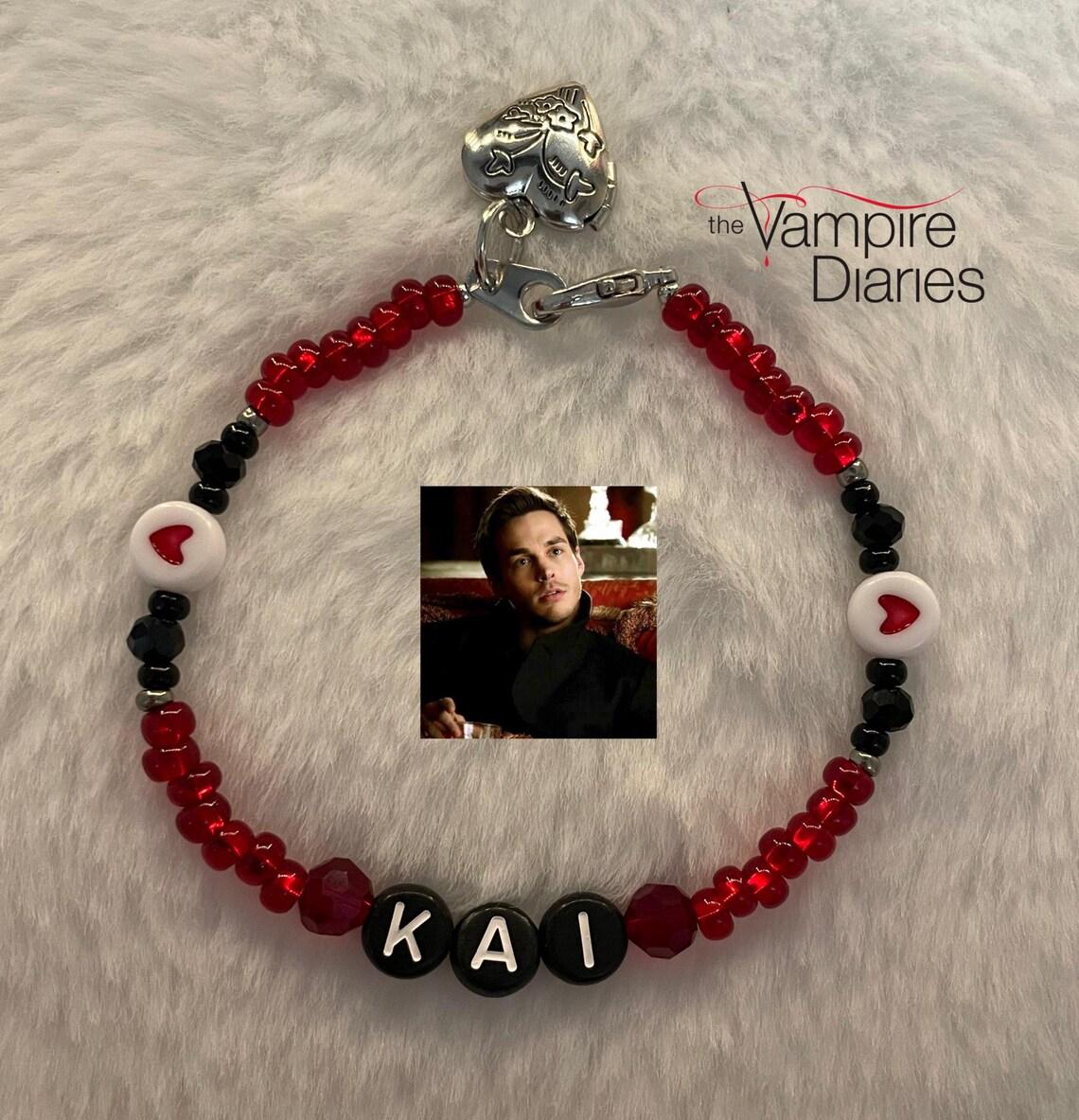 

Y2K Jewelry The vampire diaries inspired beaded bracelets Damon, Stefan Salvatore, Klaus, Elijah Mikaelson, Enzo, Kai Parker темно-зеленого