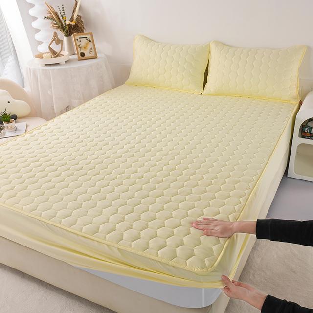 

Дышащий стеганый чехол для кровати, наматрасник, чехол с милым принтом, стеганый наматрасник, защита от клещей, наволочка в комплект не входит 2 pillowcase 48x74cm бежевый