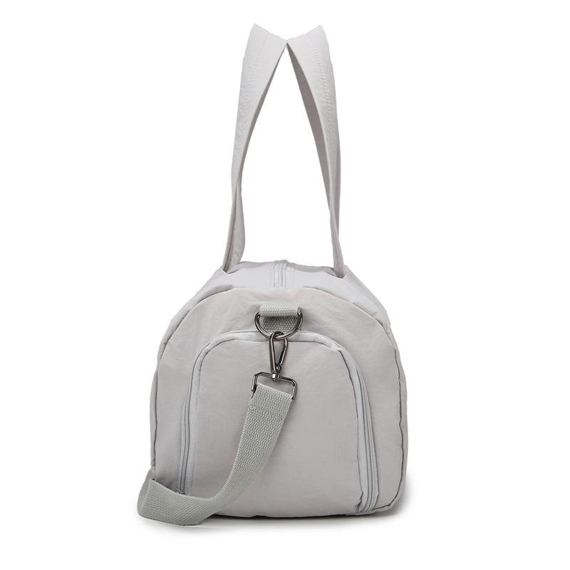Large-capacity storage luggage bag, casual outdoor portable travel bag, multi-functional water-resistant gym bag