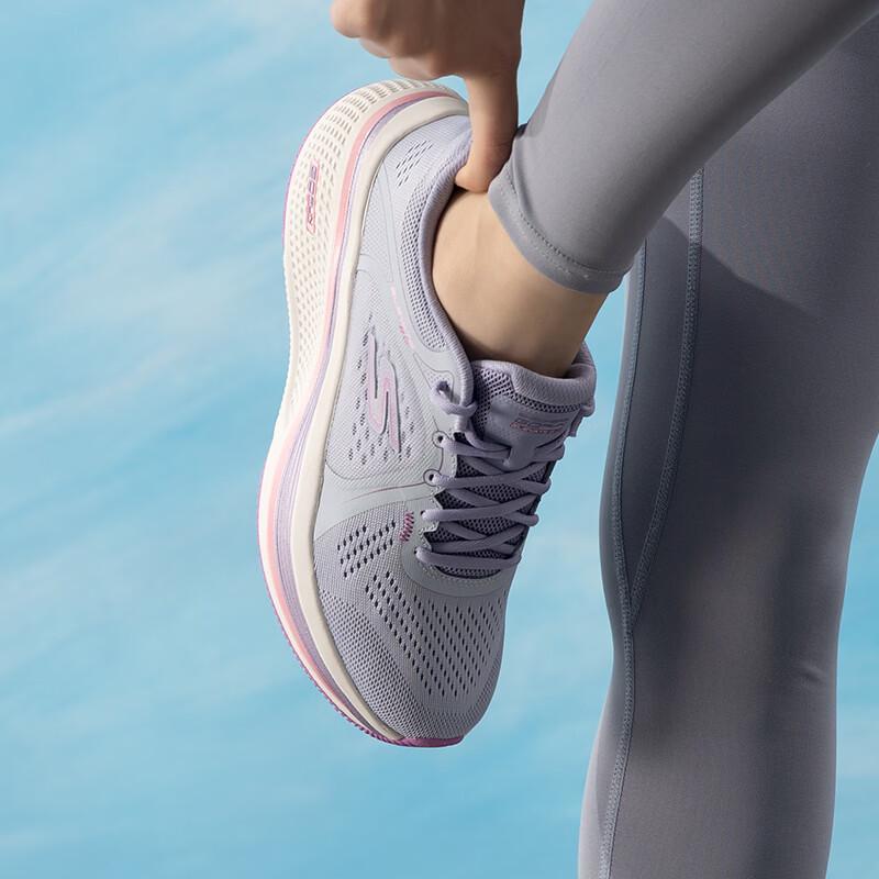 Skechers Women's 129005-LVPK Running Shoes