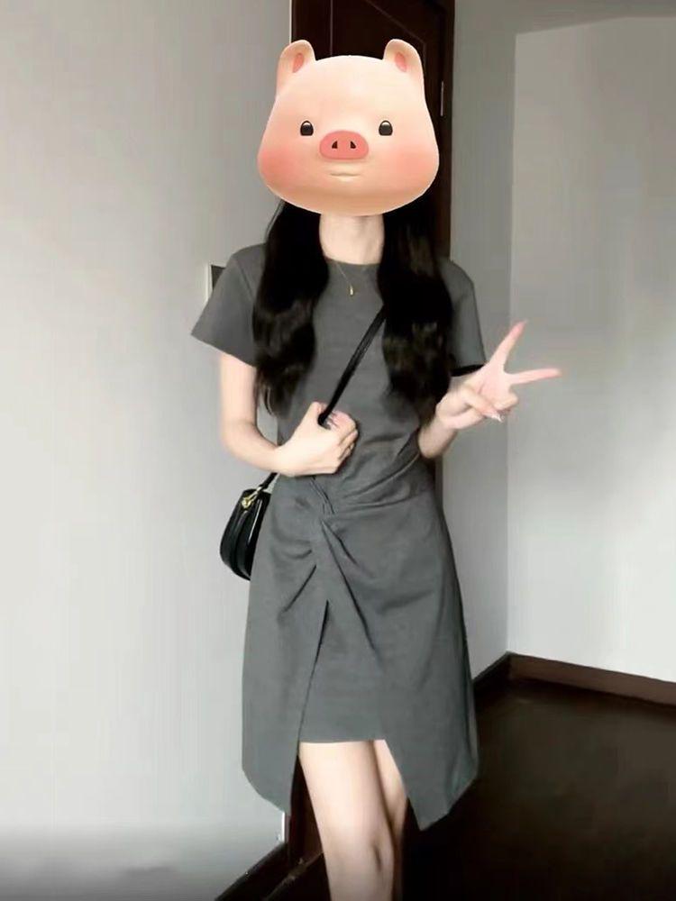 Summer 2026 Gray Cinched Waist French Style Women's Dress - Short Sleeve, Round Neck, Niche Design