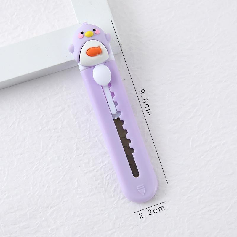 Custom Cute Cartoon Bear Utility Knife for Paper Cutting and Unboxing - Ideal for Students and Offices