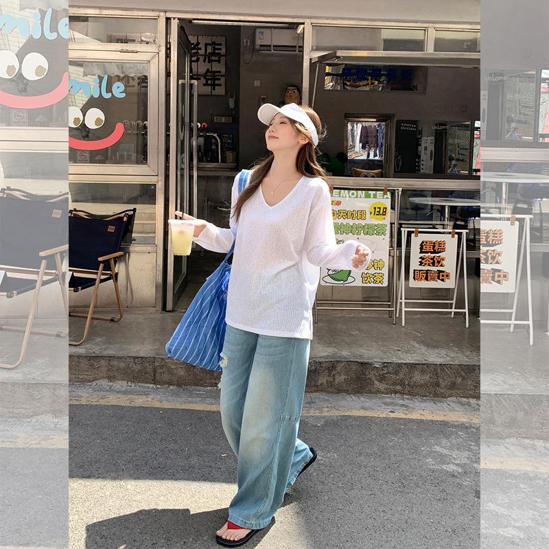 Summer Super Fire White V-neck Pure Desire Slightly Transparent Long-sleeved Blouse Women's Super Good-looking Slim-fitting Versatile Sunscreen Top