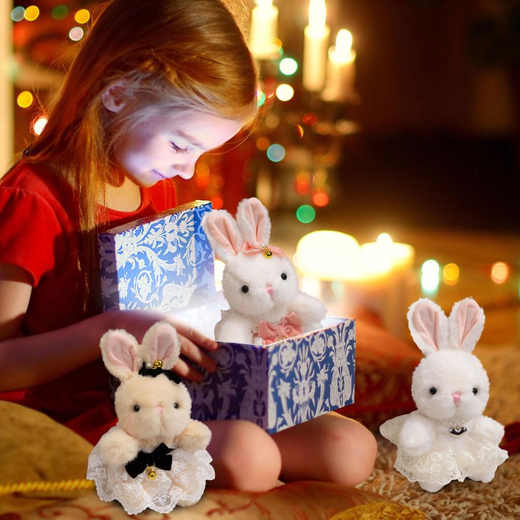 Plush Toys Are Cute And Suitable For Giving As Gifts. They Are Made Of Safe Materials For Both Boys And Girls