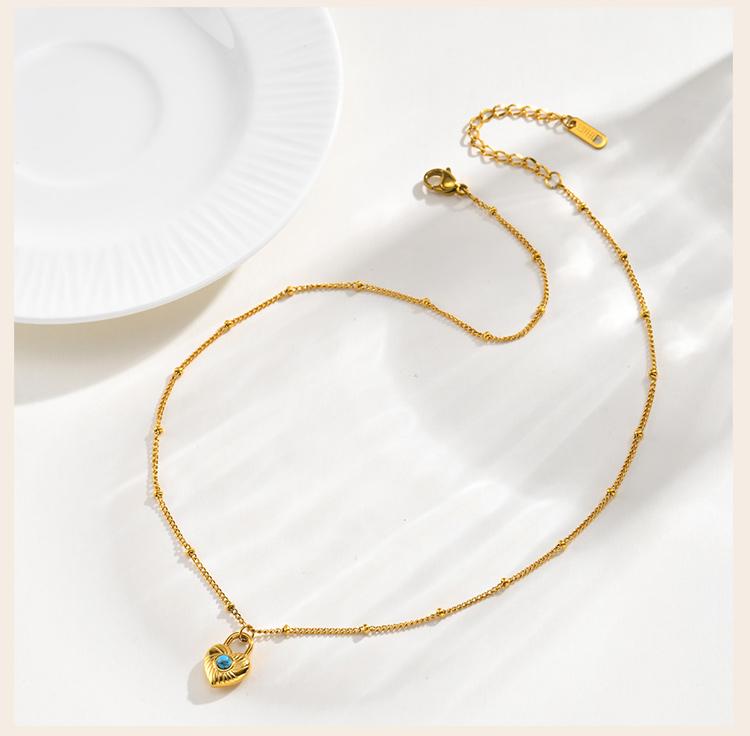 Vintage Heart Pendant Necklace Women Satellite Beads Chain Turquoise Love Necklace 18K Gold Plated Fashion Accessoreis