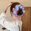 Scrunchie im koreanischen Stil mit rot, blau und weißem Colorblock-Streifenmuster - Süßes und verspieltes Haargummi für Frauen