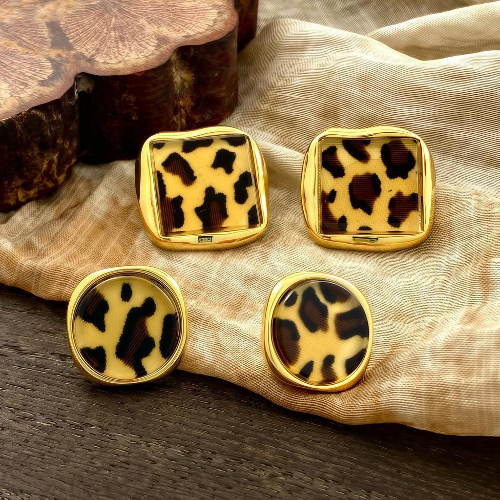 Exquisite Diamond Leopard Print Circle Earrings: Light Luxury, Fashionable, High-End Dangle Jewelry for Women