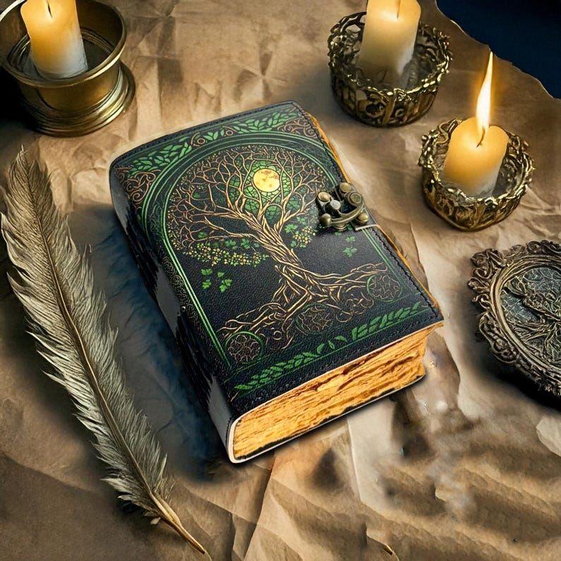 

Кожаный скетчбук Дерево и Луна Кожаный журнал, Блокнот Кожаный дневник, Винтажный вид бумага ручной работы Журнал для записей, Книга теней Гримуар 7 x 5 in