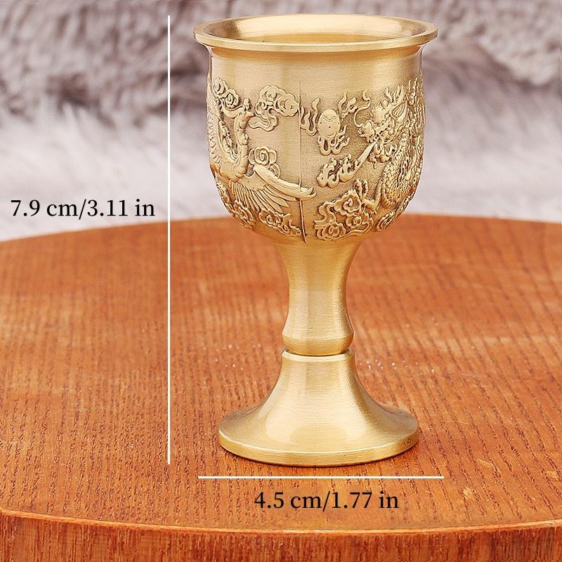 

European-Style Vintage Goblet, Brass Embossed Drinking Glass, Portable Mini Liquor Vodka Cup, Wine Cabinet Home Decoration, 1pcs