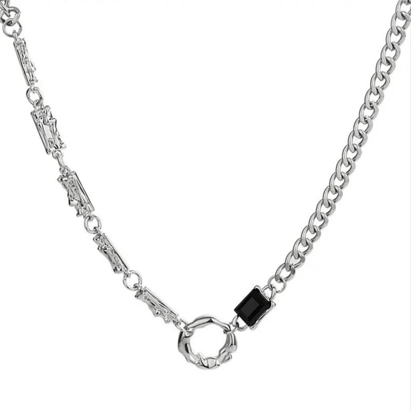 Conjunto de anillo y collar geométrico de acero y titanio con piedras preciosas negras para hombre y mujer.