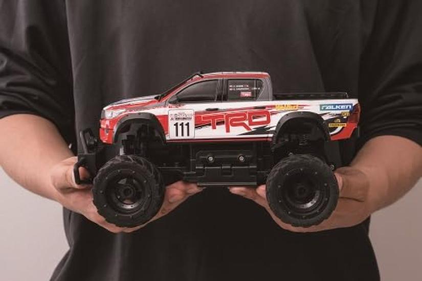 Jozen Toyota Hilux Revo TRD AXCR2019 1/24 JRVC132-RD