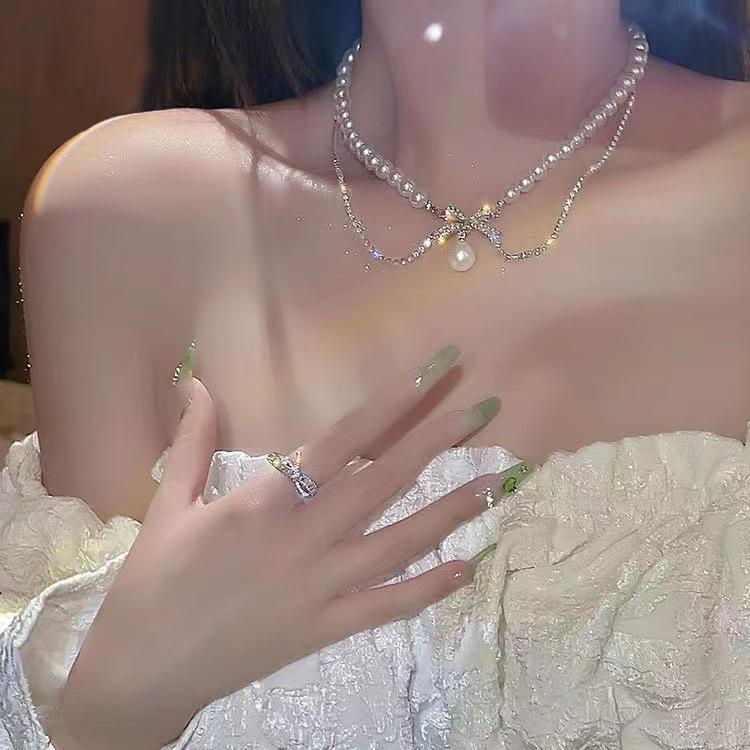 Flash Diamond Bow Pearl Necklace Women's Niche Sweet Cool Babes Light Luxury Collarbone Chain New Beaded Accessories