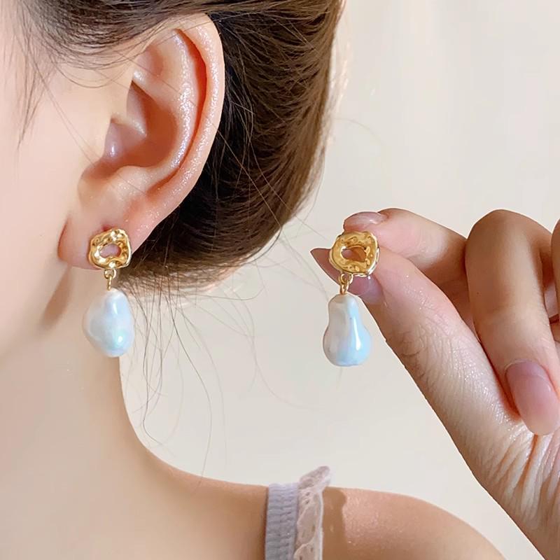2025 Silver Needle Zircon Pearl Earrings: French Retro Light Luxury Studs for Women