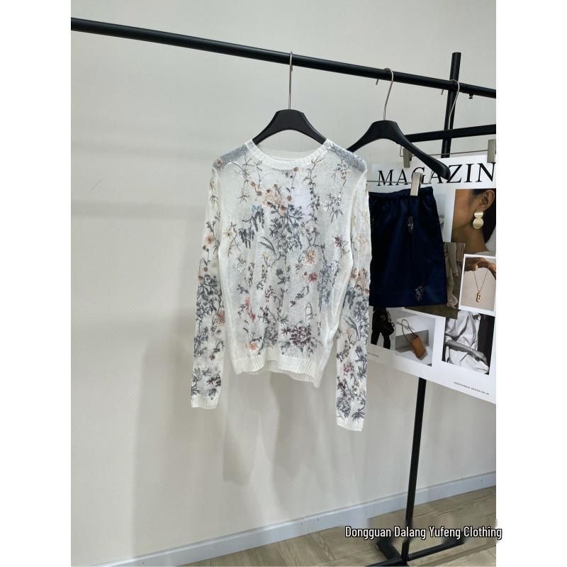 Nanyou Floral Embroidered Hollow Round Neck Sweater: Slimming, Flattering, Age-Defying Women's Fashion Top