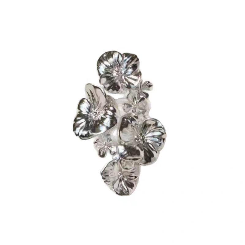 

High-End Metal Floral Jewelry Set: 3D Earrings, Bracelet, Ring for Women