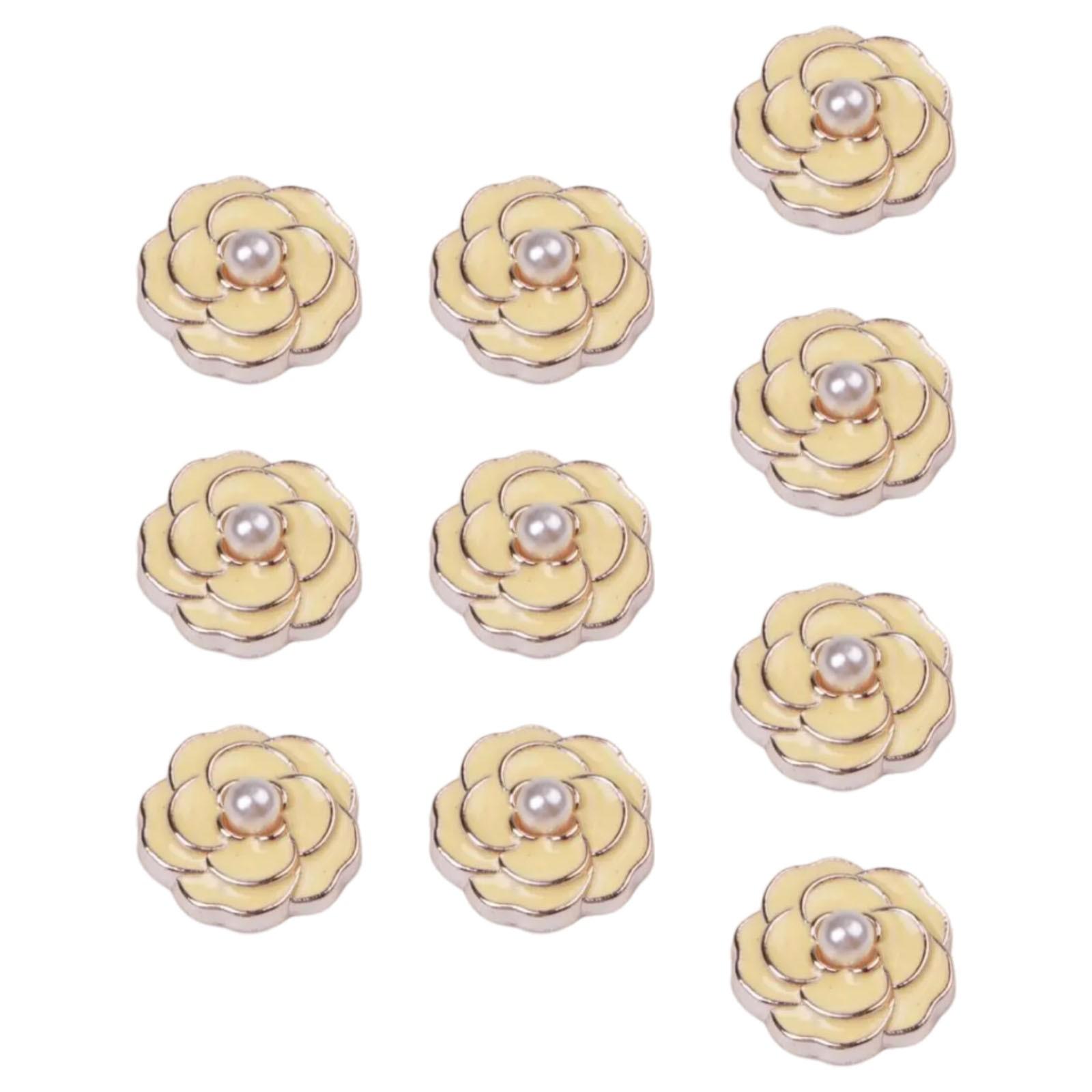 

Плоский дизайн сзади, украшение в виде цветка с бриллиантами, цветочный узор Yellow