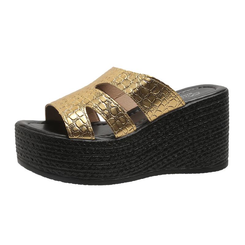 Women Platform Slippers Plus Size High Heels Slippers Women Summer Fashion Wedges Sandals beach Slides Women Zapatos De Mujer