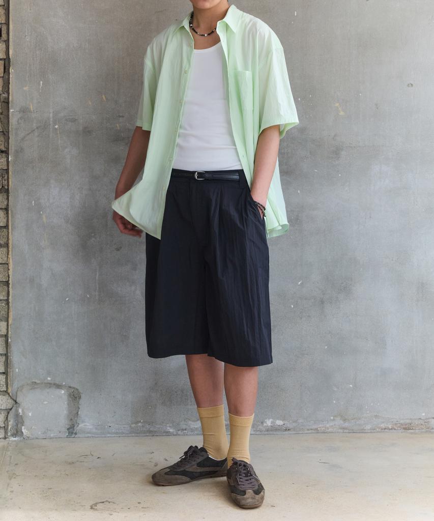 Piali One-Tuck Nylon Wide Half Pants (Black)