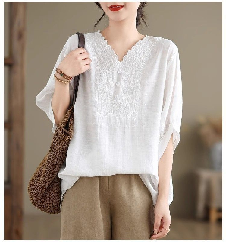 Plus Size Women's Casual Embroidered Cotton Linen Loose T-shirt Summer Vintage Large Size Mom Simple Short Sleeve Retro Tops